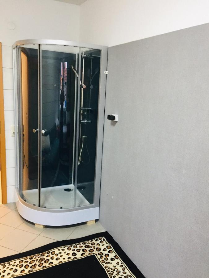 Gaestezimmer I Neo2 Apartment Staufenberg  Exterior foto